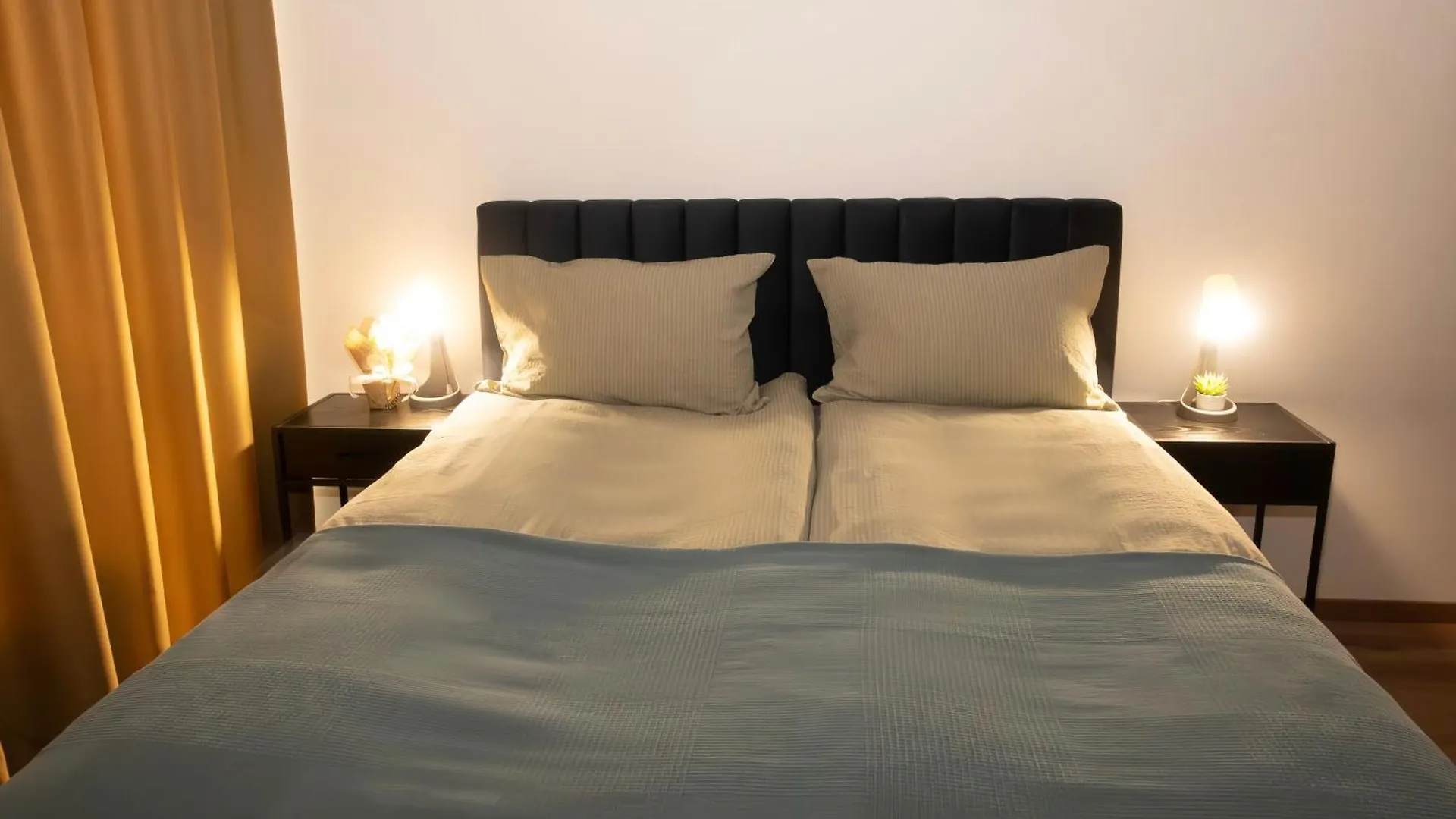Spacious Stylish 2Bdr Central Sofia Appartamento